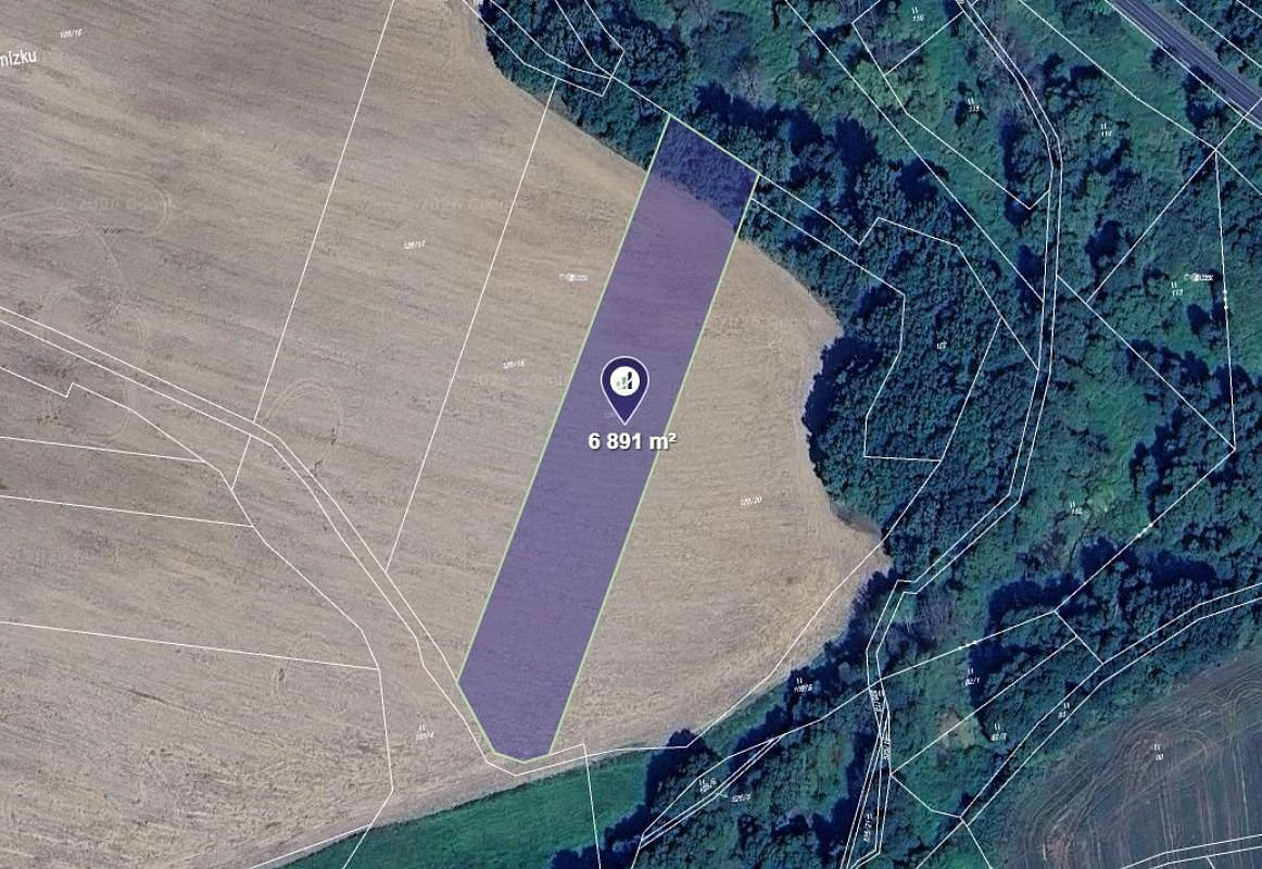 Prodej pole 3 446 m²