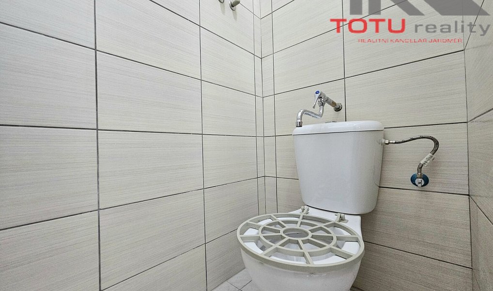 Pronájem komerčního objektu (jiného typu) 37 m², Jaroměř – náhled fotky 7