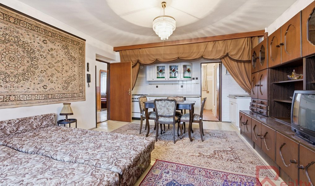Prodej domu 290 m² s pozemkem 1 076 m², Karlovy Vary – náhled fotky 15