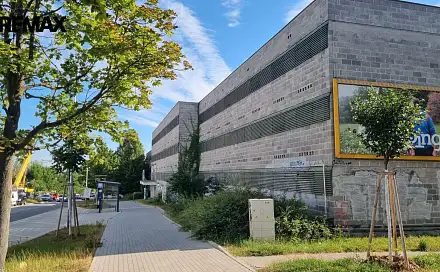 Nabízíme k prodeji garáž o výměře 14 m2, situovanou v garážovém domě G4 Okružní Olomouc, Okružní, Olomouc - Neředín