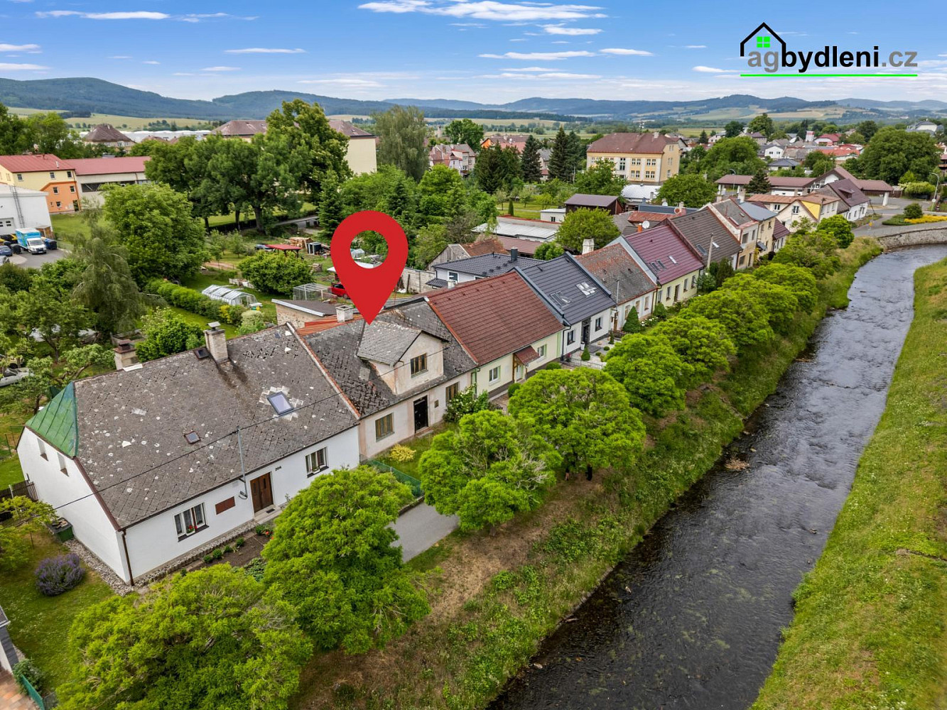 Prodej domu 179 m² s pozemkem 847 m² – fotografie 2