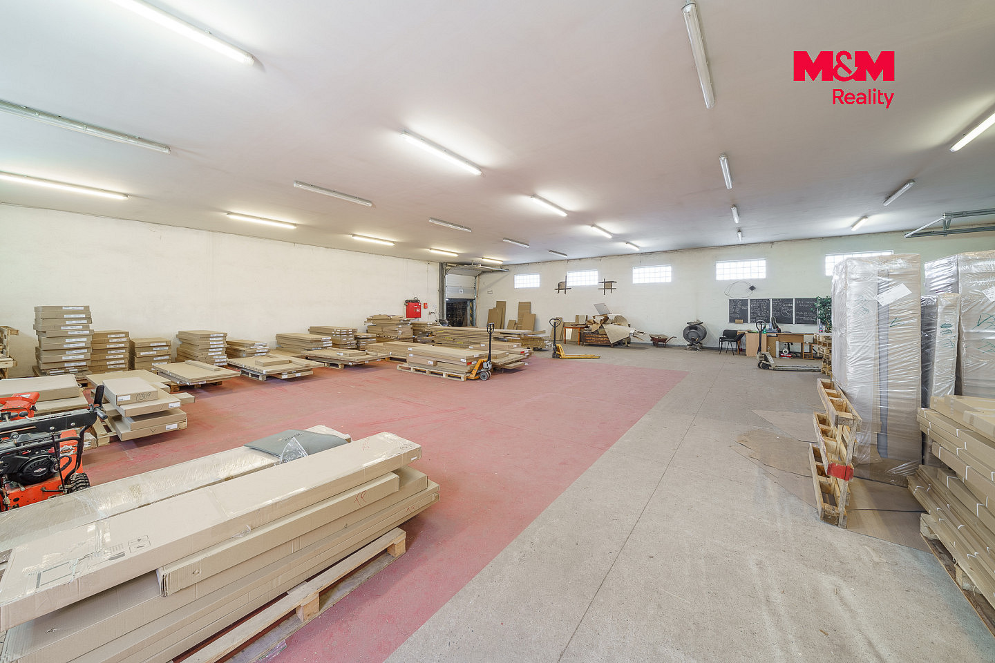 Pronájem obchodních prostor 1 100 m² – fotografie 5