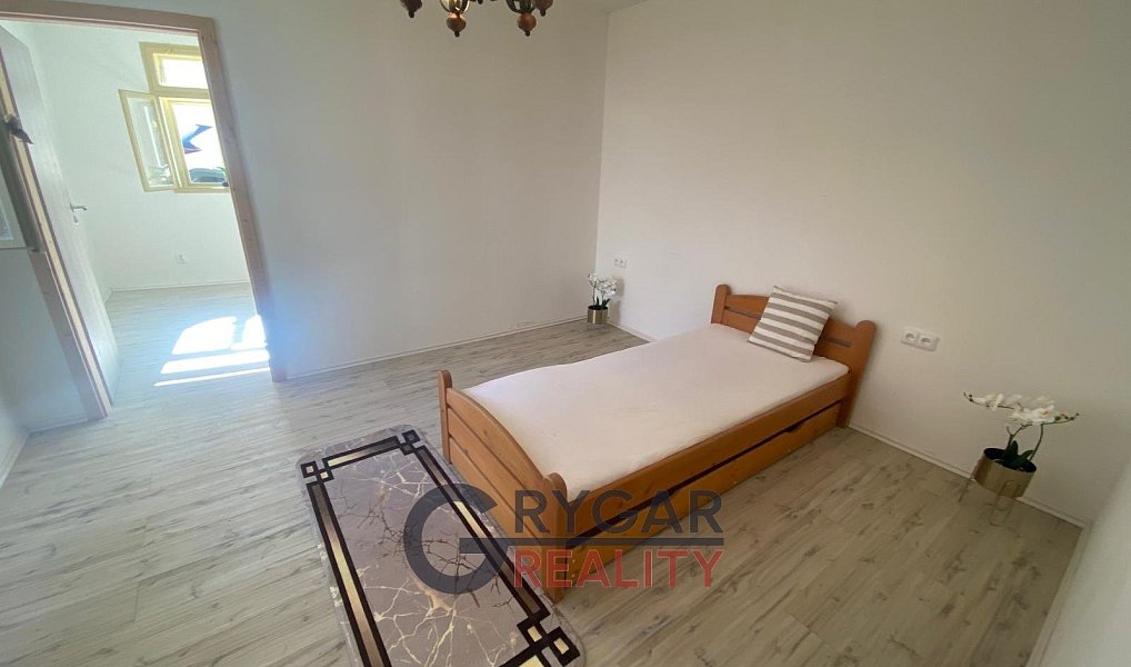 Prodej domu 150 m² s pozemkem 268 m², Dobříš – náhled fotky 3