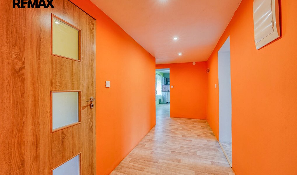 Prodej domu 220 m² s pozemkem 1 917 m², Pernarec – náhled fotky 12