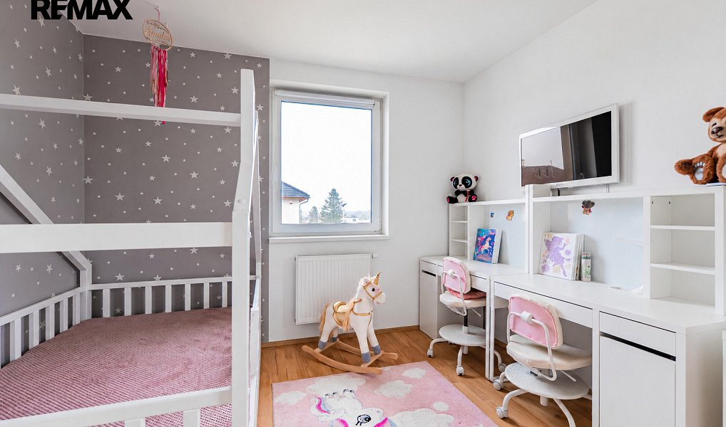 Prodej domu 180 m² s pozemkem 679 m², Veleň – náhled fotky 18