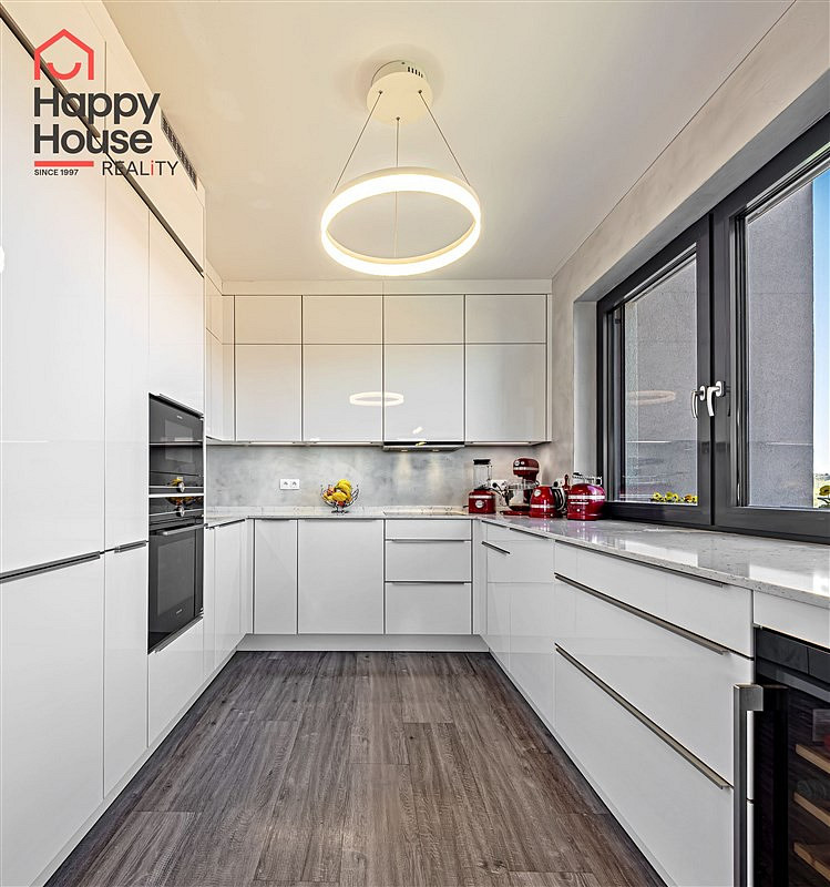 Pronájem bytu 3+kk 112 m²