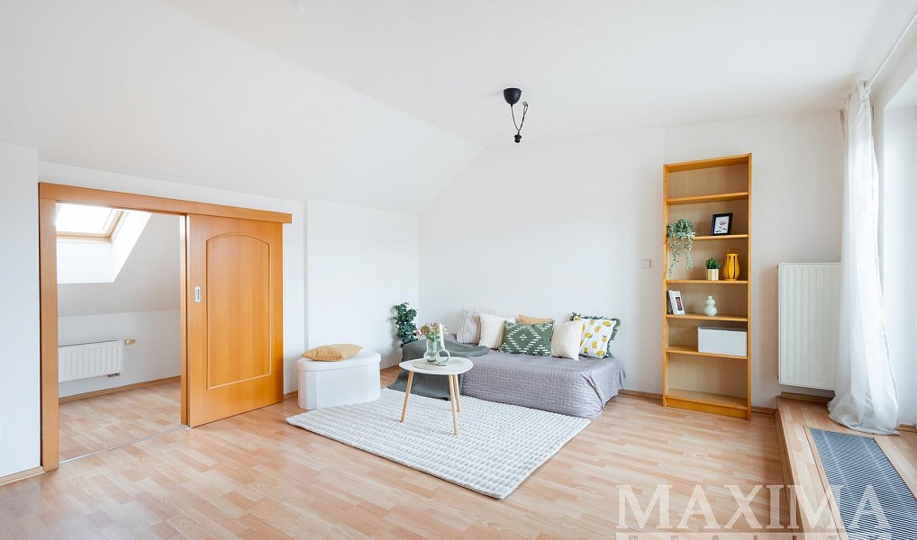 Prodej bytu 1+1 64 m², Praha – náhled fotky 4