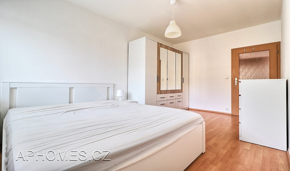 Pronájem bytu 3+kk 75 m², Praha – náhled fotky 3