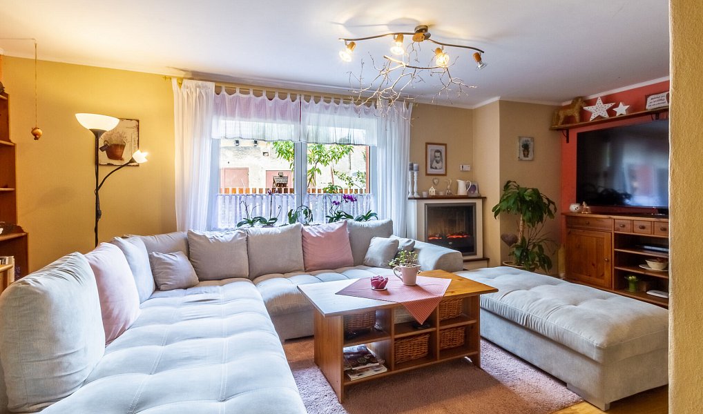 Prodej domu 225 m² s pozemkem 376 m², Kladno – náhled fotky 20