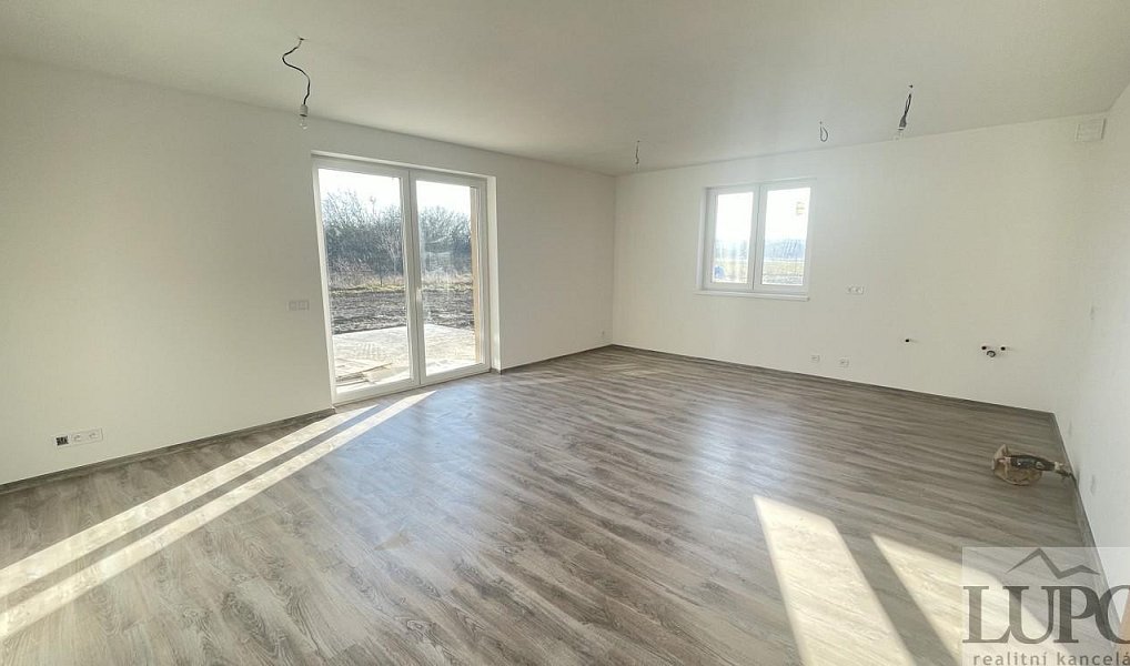 Prodej domu 128 m² s pozemkem 400 m², Postřižín – náhled fotky 7