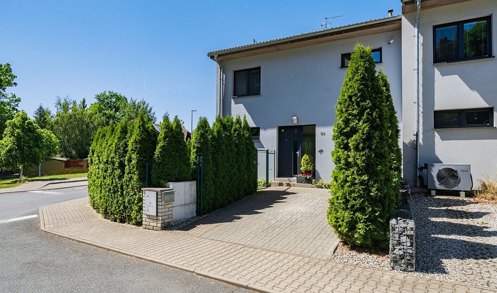 Prodej domu 109 m² s pozemkem 388 m², Popovičky – náhled fotky 41