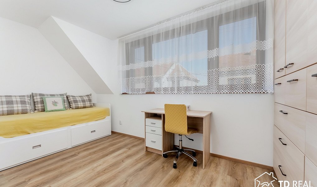 Prodej domu 207 m² s pozemkem 1 077 m², Syrovice – náhled fotky 30