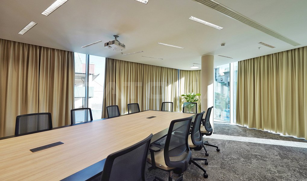 Pronájem kanceláře 107 m², Praha – náhled fotky 7