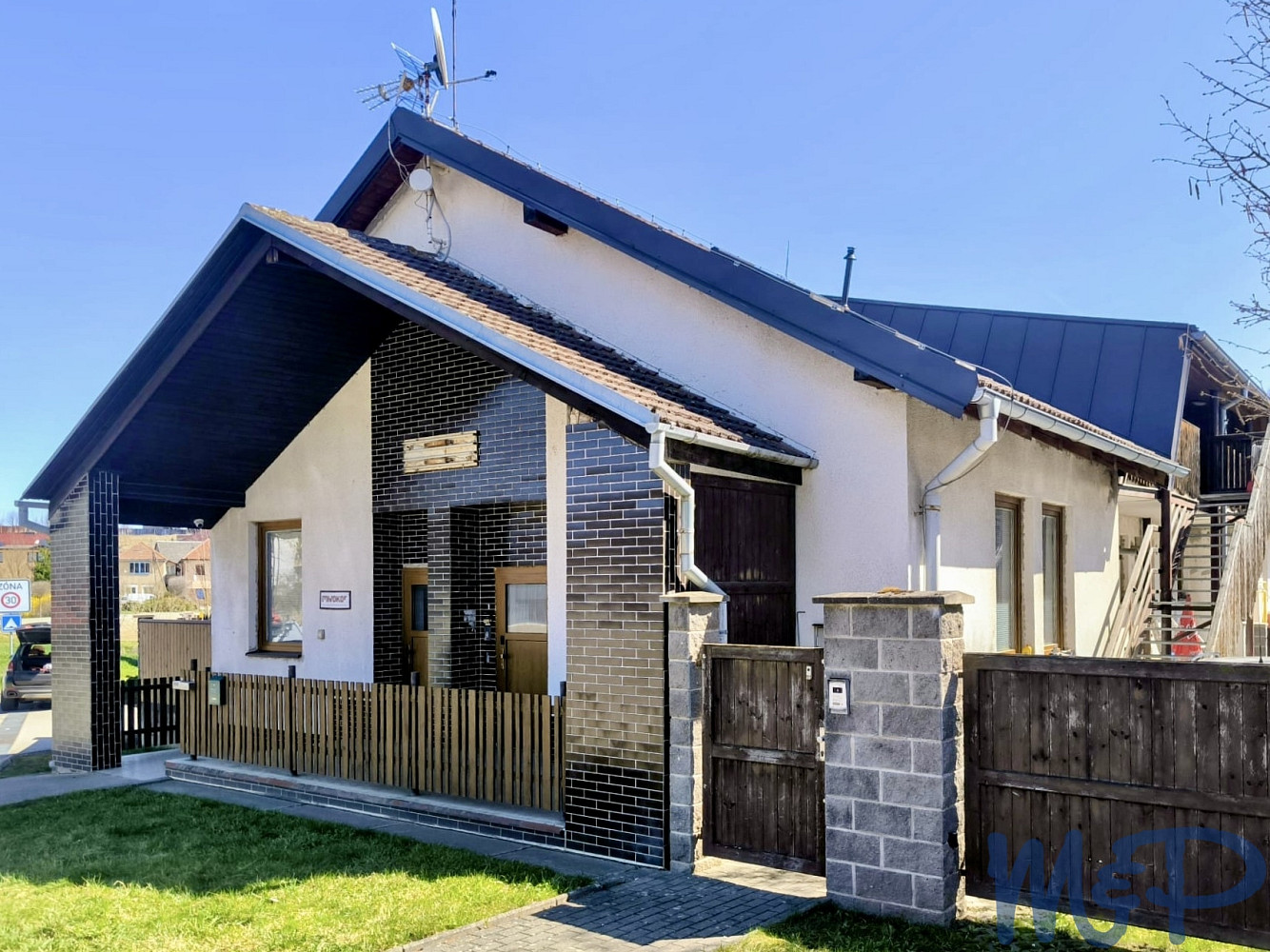 Pronájem výrobních prostor 461 m² – fotografie 3