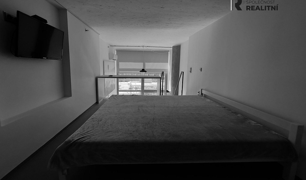 Pronájem bytu 2+kk 41 m², Zlín – náhled fotky 3