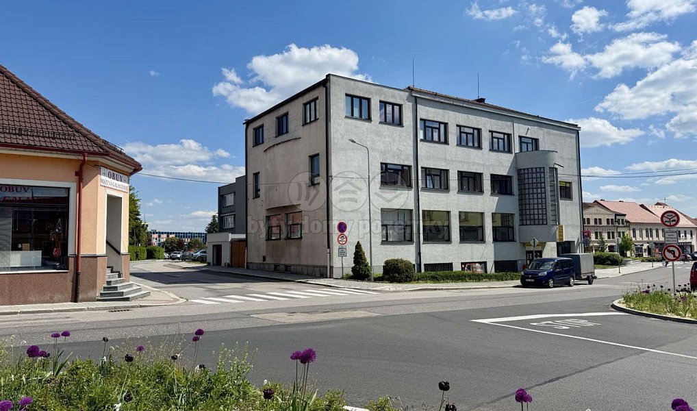 Pronájem kanceláře 18 m², Blatná – náhled fotky 7