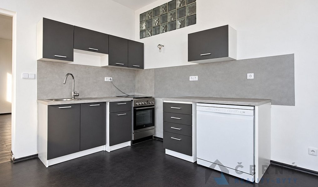 Pronájem bytu 3+1 110 m², Liberec – náhled fotky 7