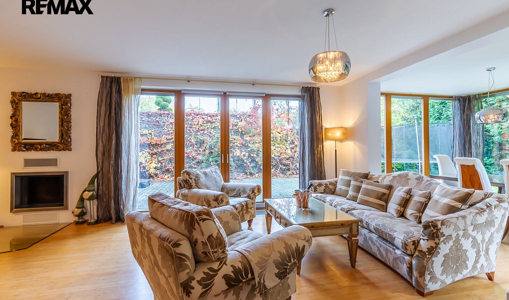 Prodej domu 306 m² s pozemkem 418 m², Praha – náhled fotky 8