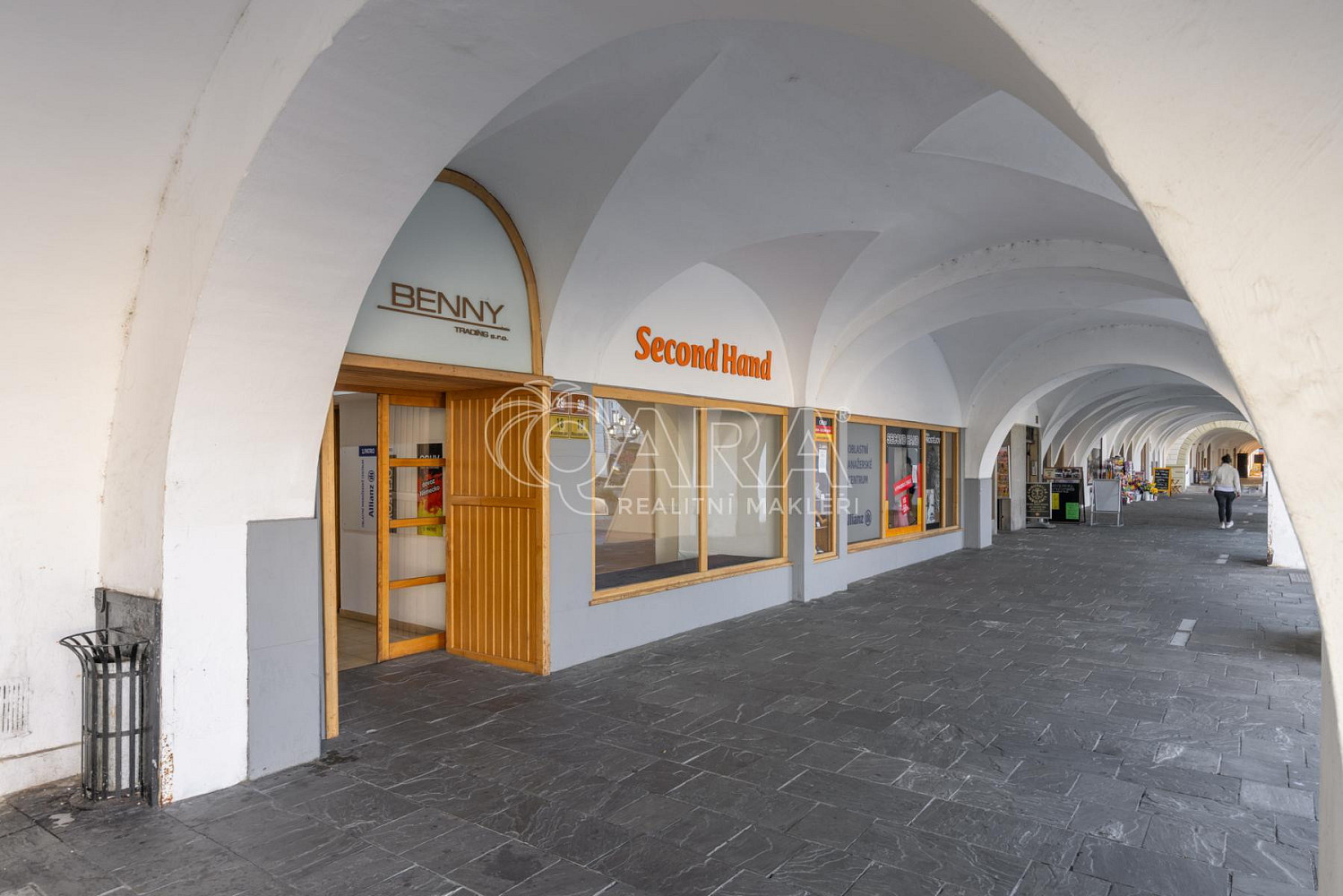 Pronájem obchodních prostor 470 m² – fotografie 4