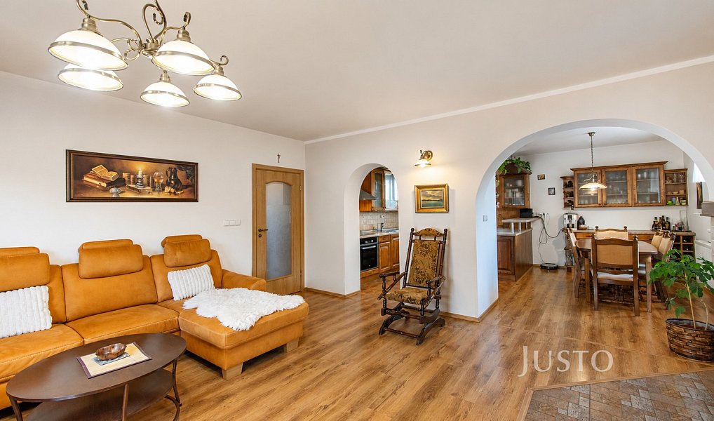 Prodej domu 425 m² s pozemkem 1 449 m², Příbor – náhled fotky 16