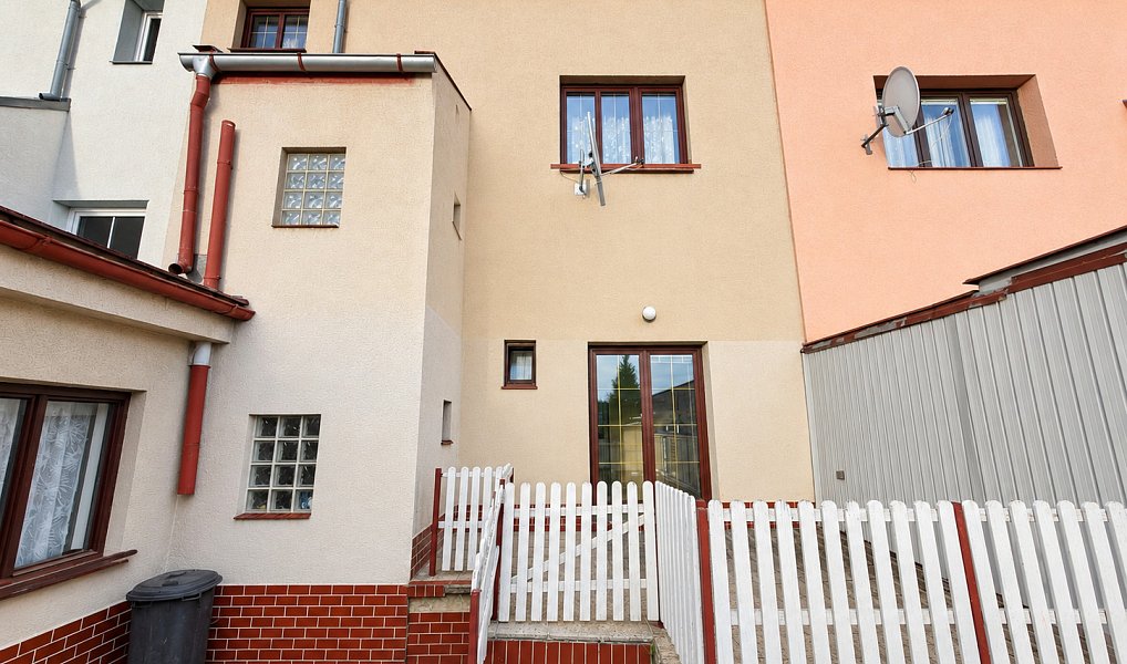 Prodej domu 183 m² s pozemkem 402 m², Spořice – náhled fotky 26