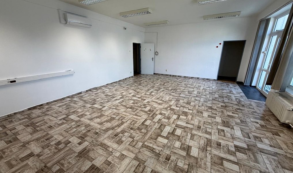 Pronájem kanceláře 167 m², Most – náhled fotky 8