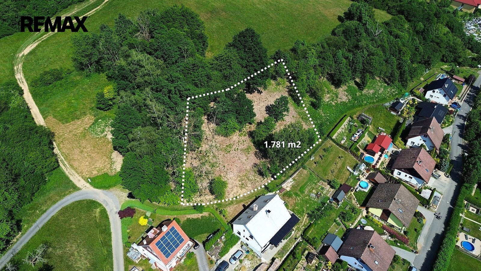Prodej stavebního pozemku 1 781 m²