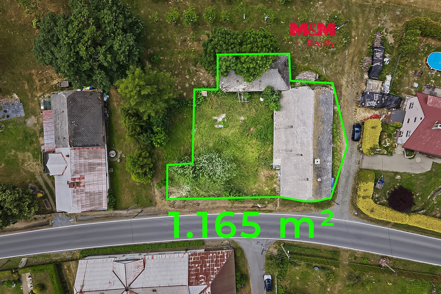 Prodej stavebního pozemku 1 165 m²