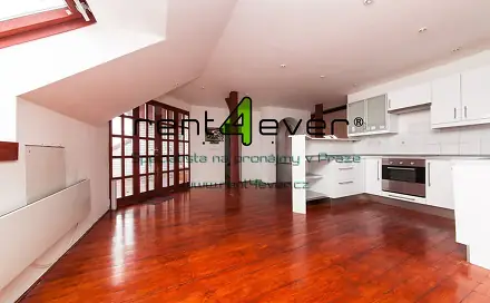 Pronájem bytu 4+kk 150 m²
