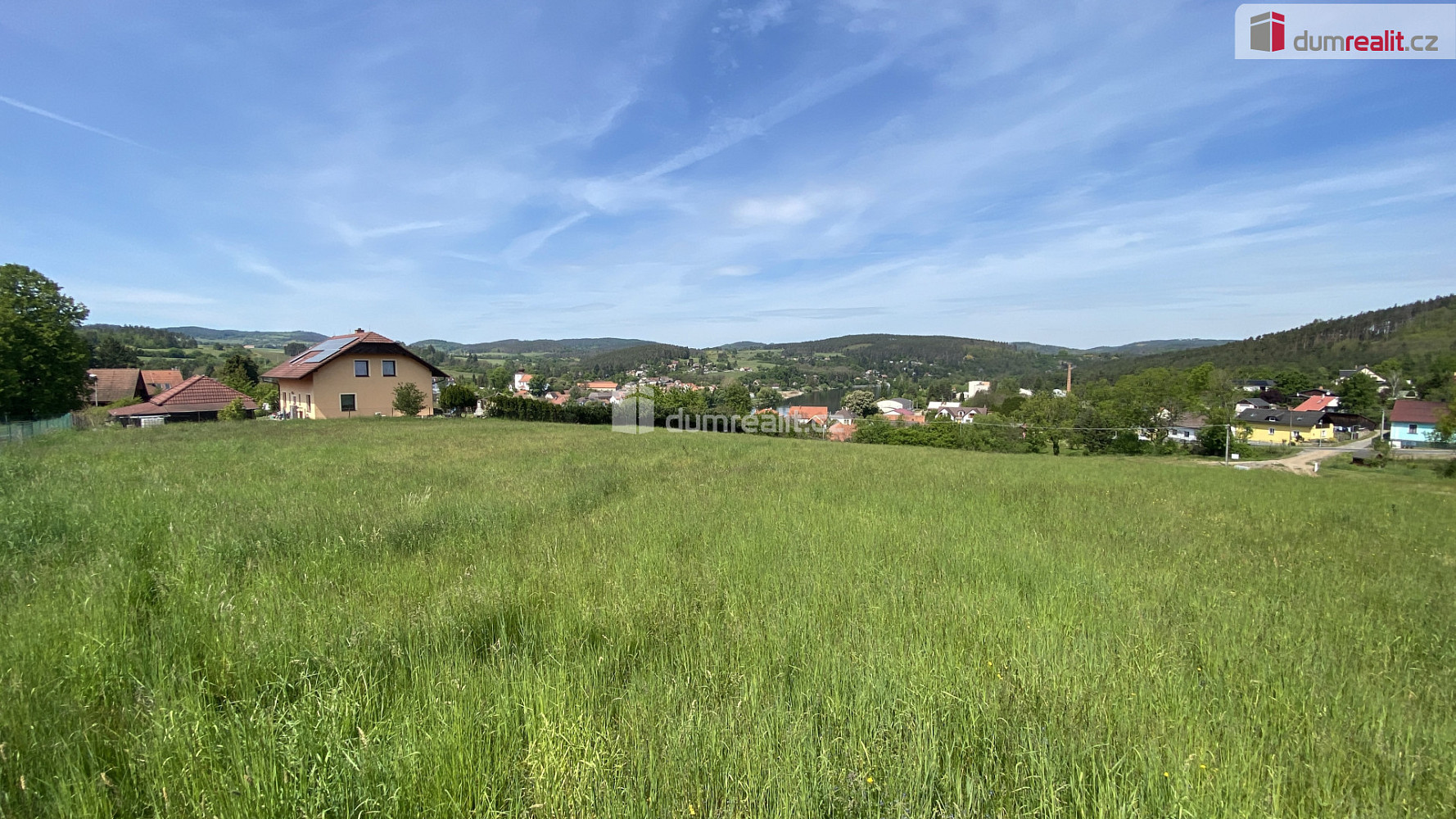 Prodej stavebního pozemku 1 100 m² — photo 2