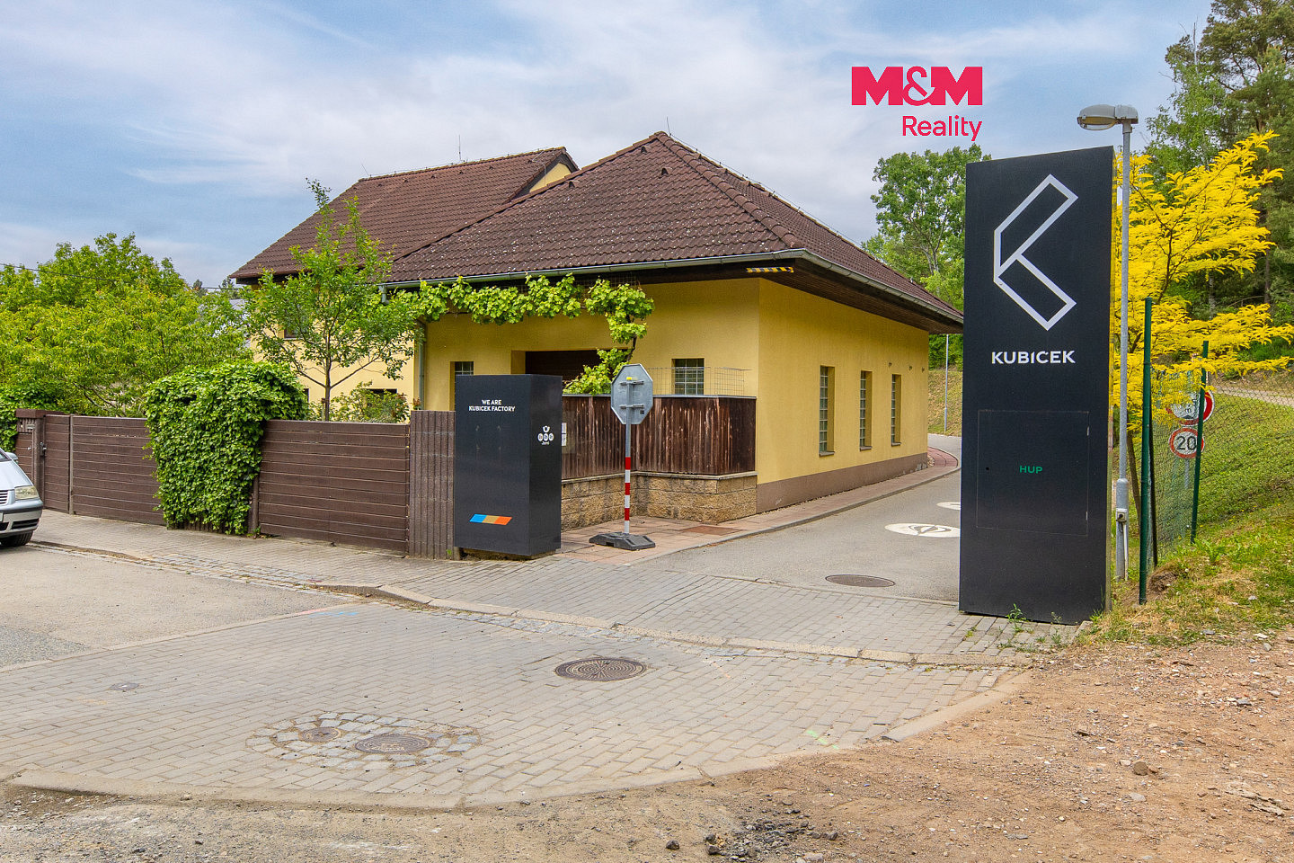 Prodej domu 231 m² s pozemkem 575 m²