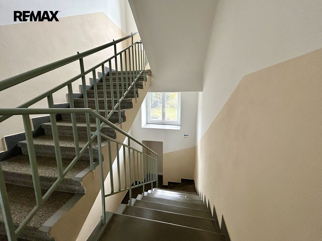 Prodej domu 450 m² s pozemkem 100 m² – pohled 5