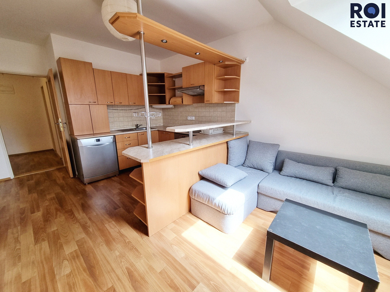 Pronájem bytu 2+kk 47 m² – fotografie 3