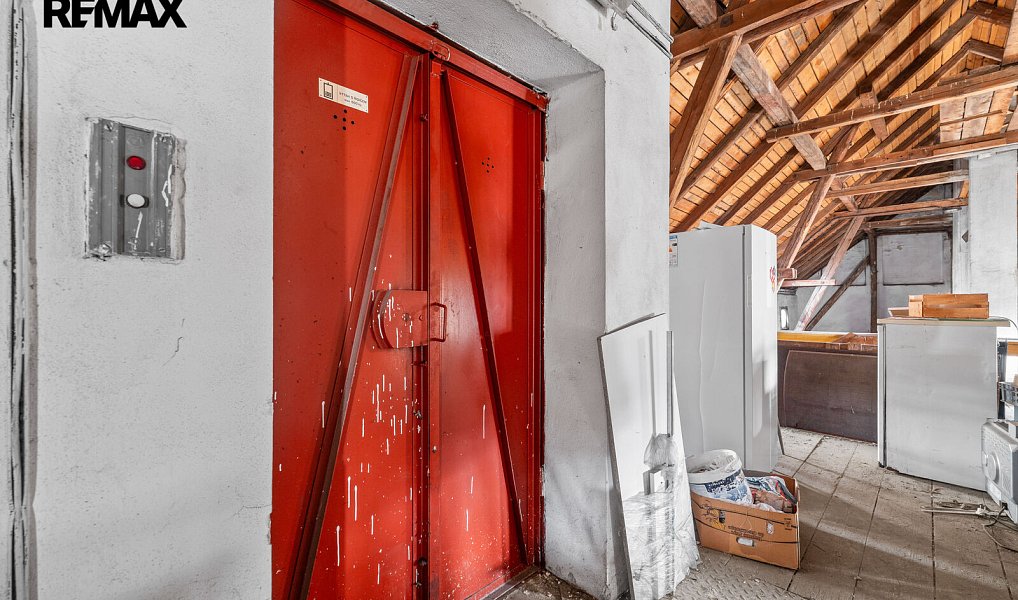 Prodej nájemního domu, činžáku 1 123 m², Jindřichův Hradec – náhled fotky 25