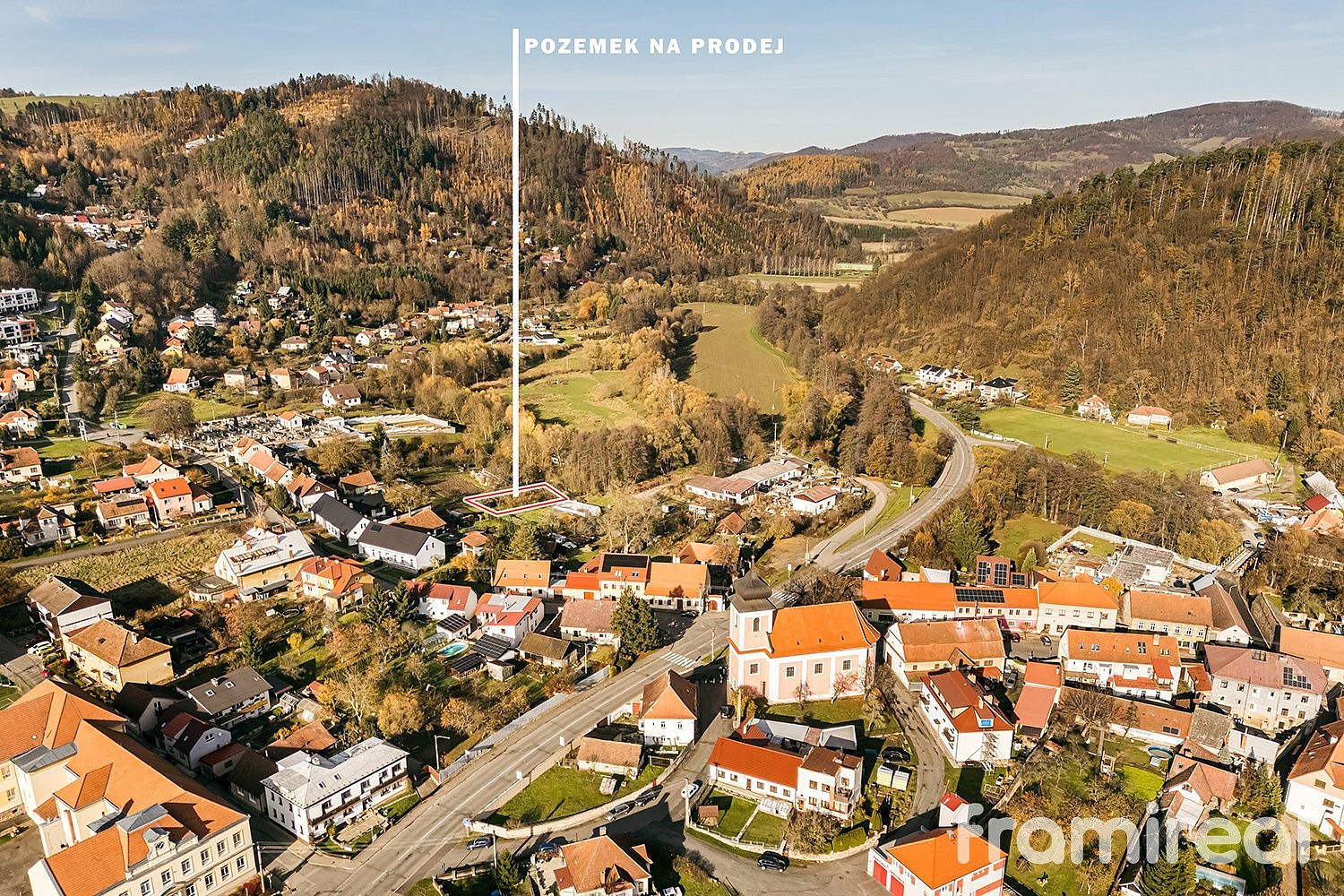 Prodej stavebního pozemku 1 079 m² — photo 3