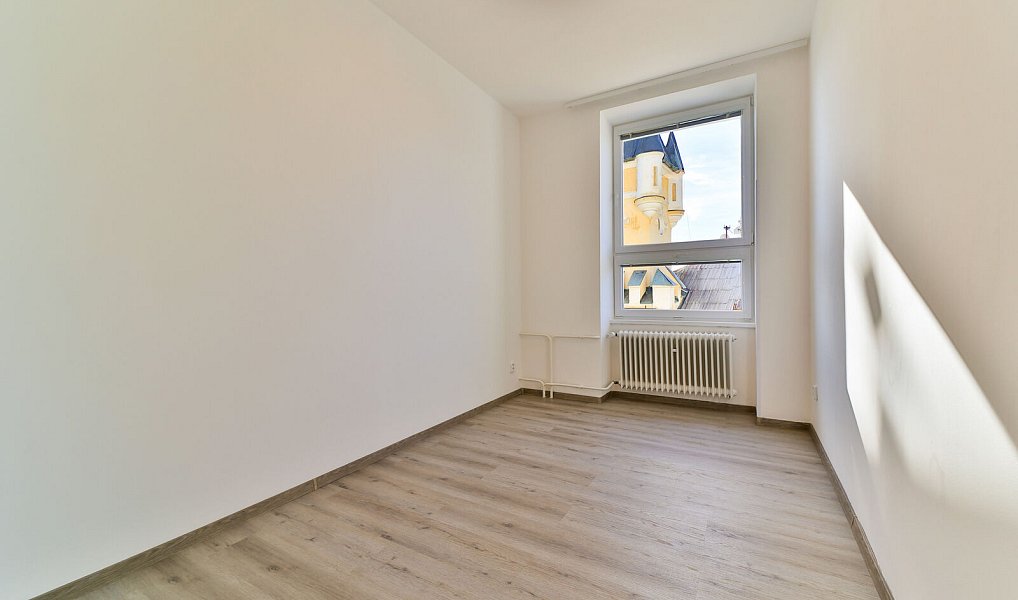 Pronájem bytu 3+1, 56 m², Úšovice - Cheb, Mariánské Lázně