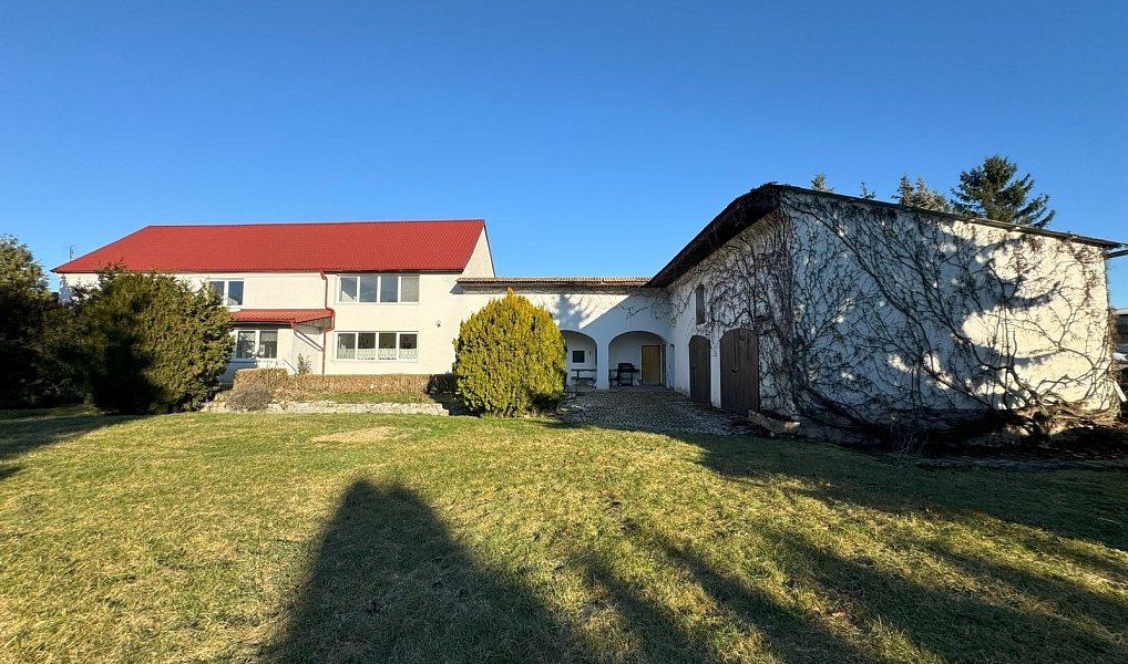 Prodej domu 186 m² s pozemkem 7 638 m², Uničov – náhled fotky 2