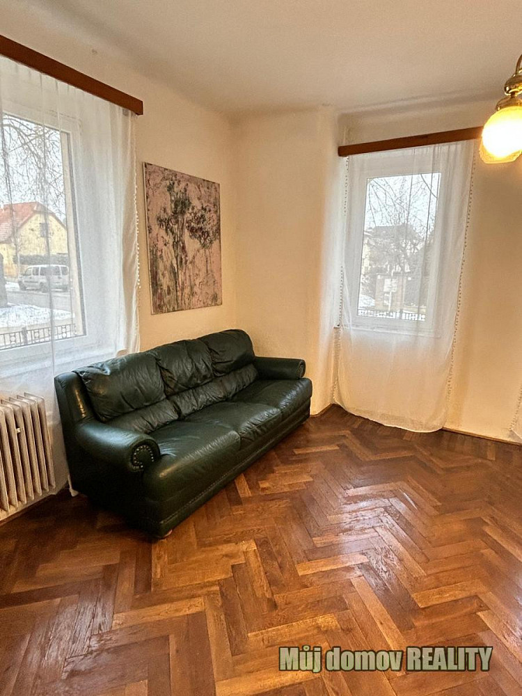 Pronájem bytu 2+kk 70 m² – pohled 3