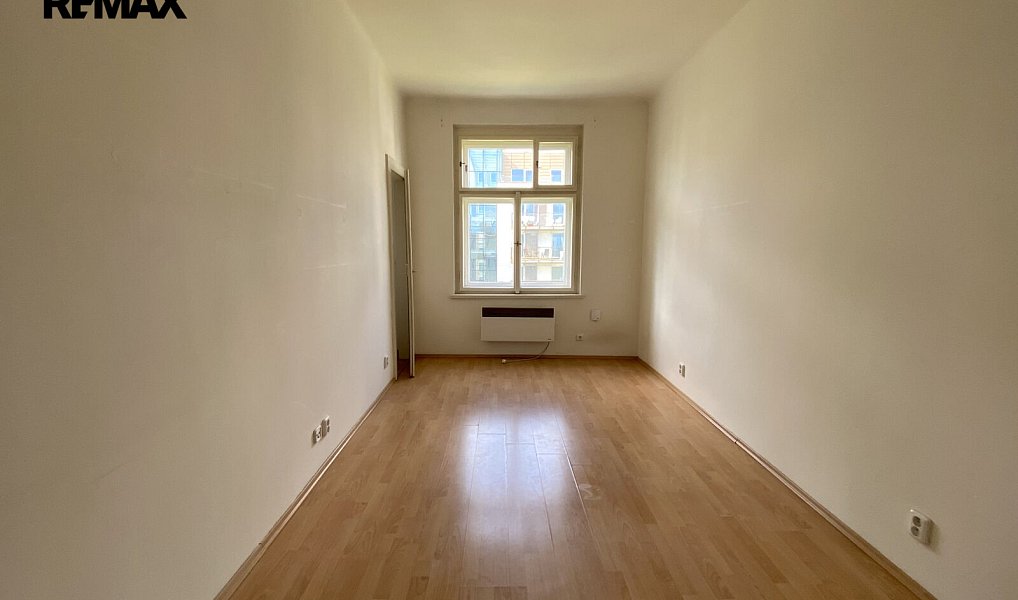 Pronájem bytu 1+kk, 24 m², Vinohrady - Praha 10, Praha