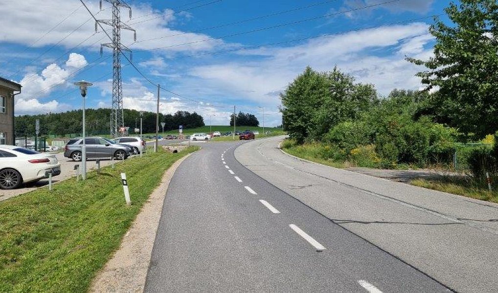 Prodej komerčního pozemku 23 400 m², Štoky – náhled fotky 5