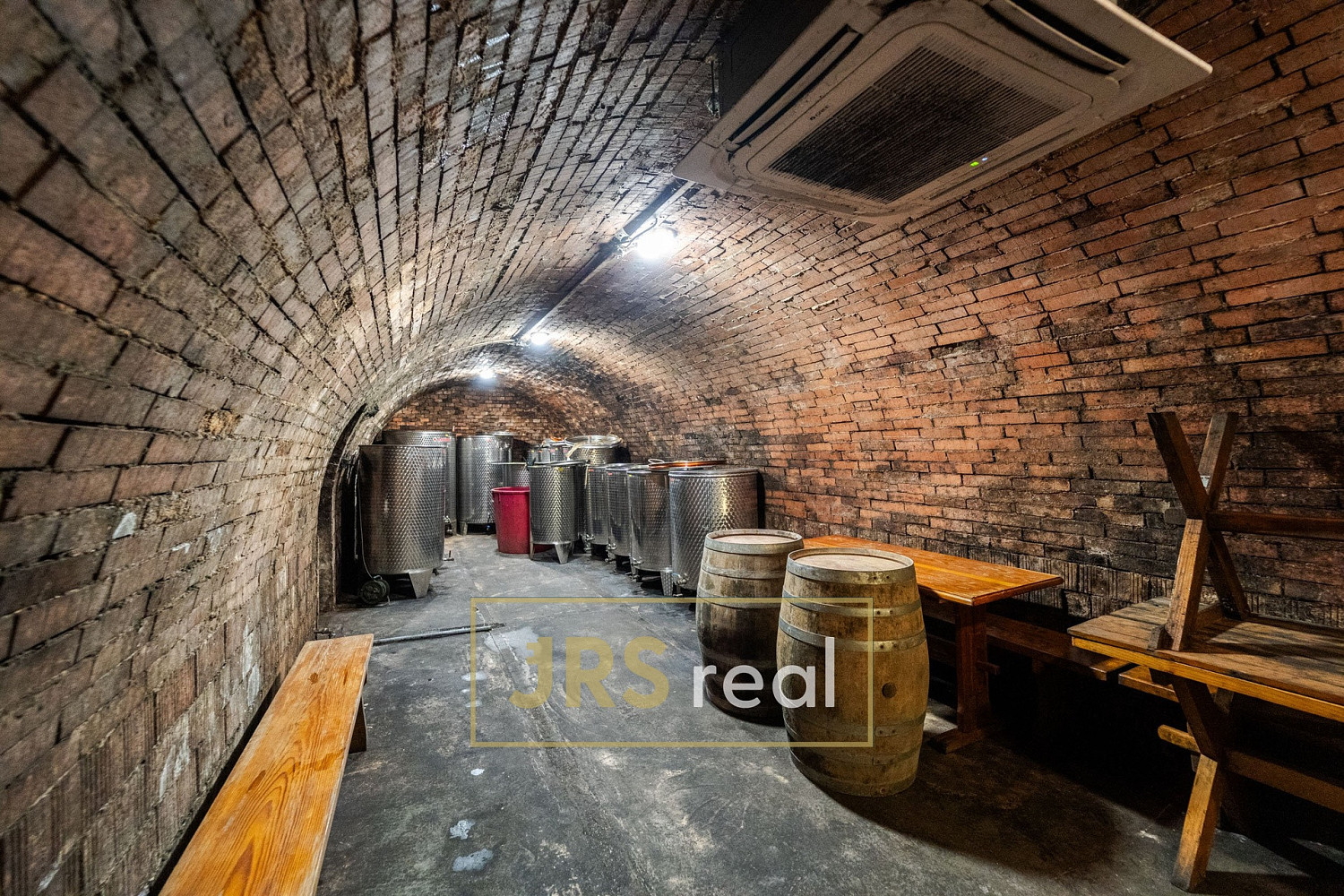 Prodej vinného sklepa s bydlením 99 m2, velké pavlovice — photo 2