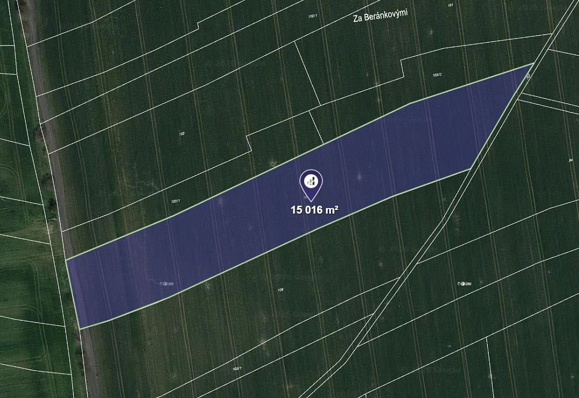 Prodej pole 2 002 m²