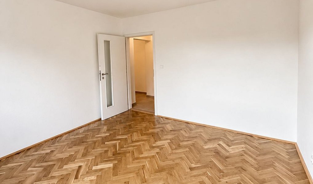 Pronájem bytu 3+1 76 m², Plzeň – náhled fotky 21