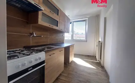 Pronájem bytu 2+1 50 m², Školní, Klášterec nad Ohří, okres Chomutov
