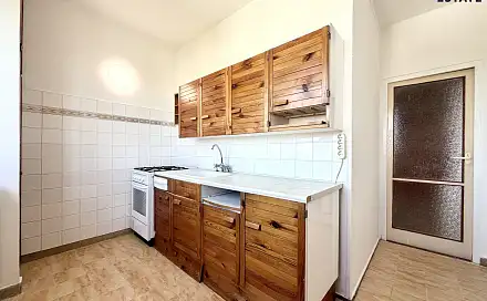 Pronájem bytu 3+1 77 m², náměstí SNP, Brno - Černá Pole