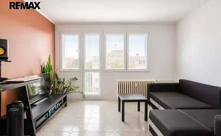 Prodej bytu 3+1 69 m², Varšavská, Pardubice - Polabiny