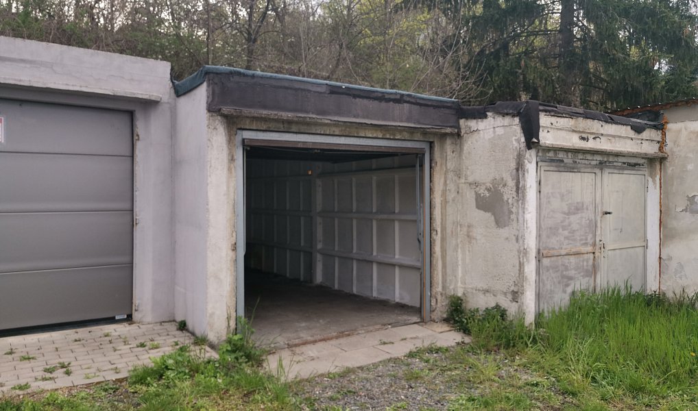 Pronájem garáže - Praha 5, Smíchov - garáž 17 m², Praha – náhled fotky 2
