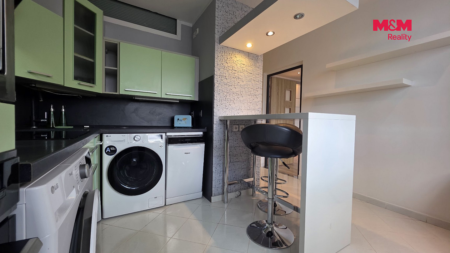 Pronájem bytu 1+1 37 m² – fotografie 5