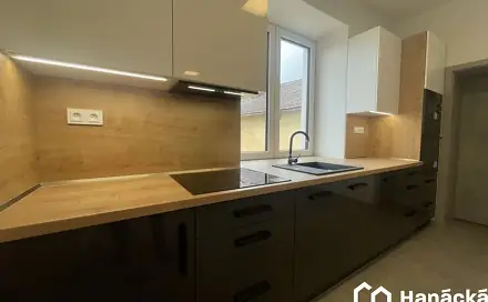 Pronájem bytu 1+kk 29 m², Dr. Stojana, Hulín, okres Kroměříž