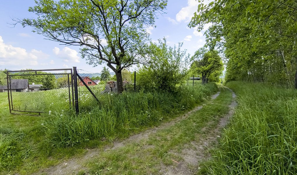 Prodej stavebního pozemku 966 m², Police – náhled fotky 8